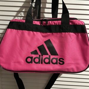 NWT Adidas Crossbody Ladies Gym Bag with lots of room. Easily fits into locker.